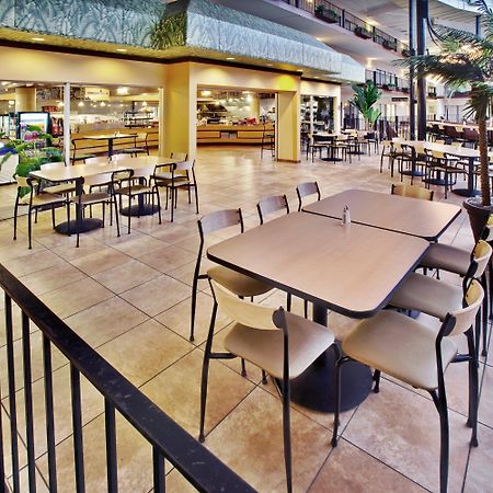 Holiday Inn Des Moines-Airport Conf Center By Ihg Eksteriør bilde