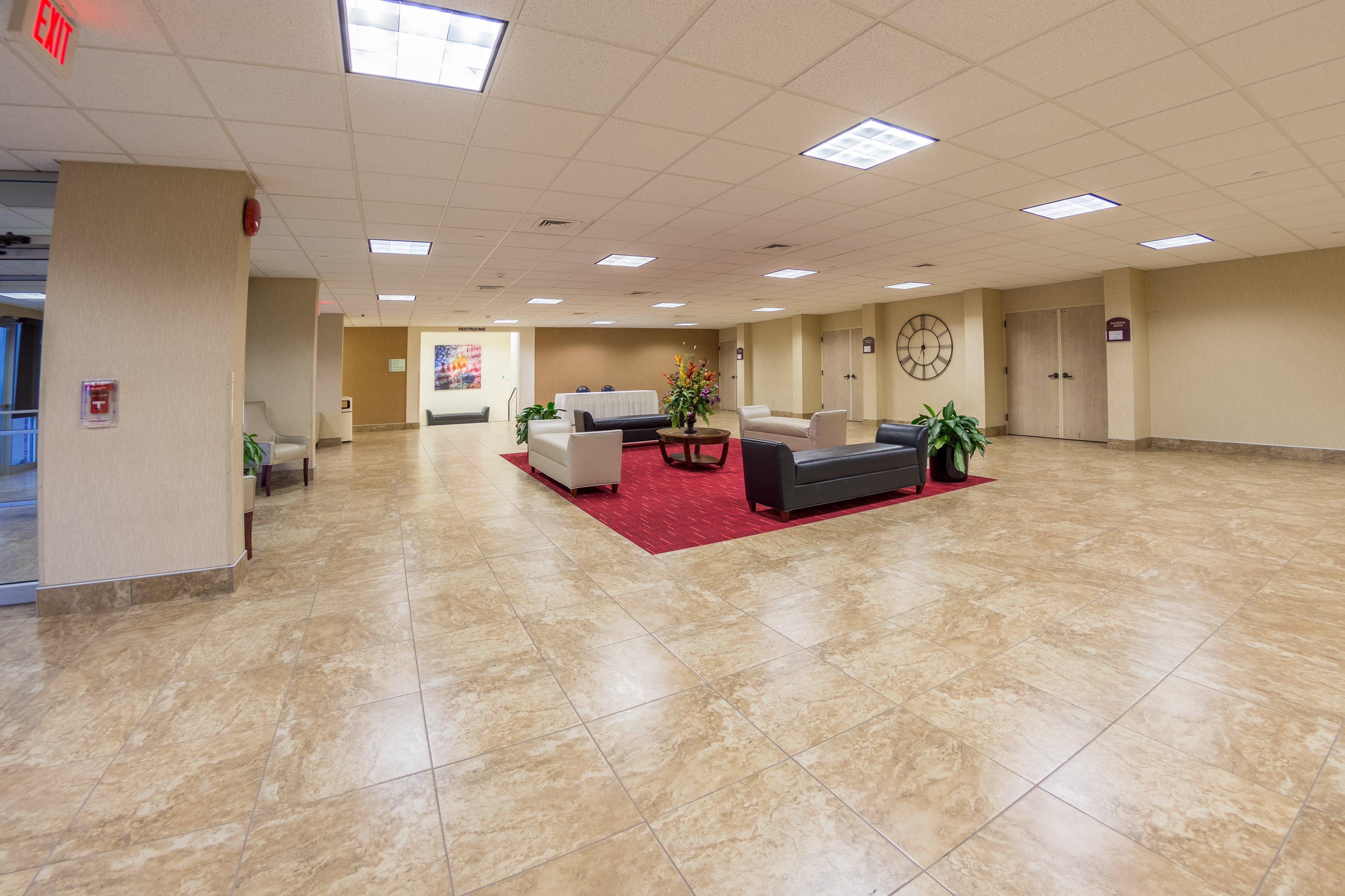 Holiday Inn Des Moines-Airport Conf Center By Ihg Eksteriør bilde