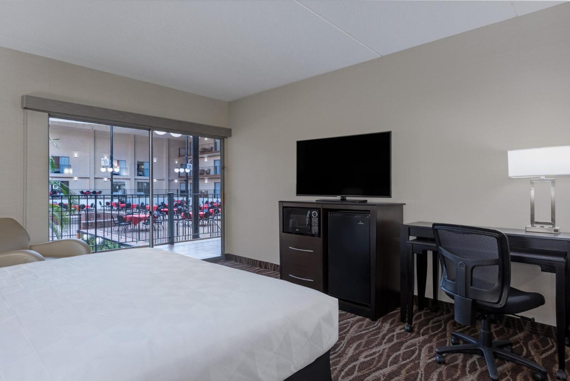 Holiday Inn Des Moines-Airport Conf Center By Ihg Eksteriør bilde
