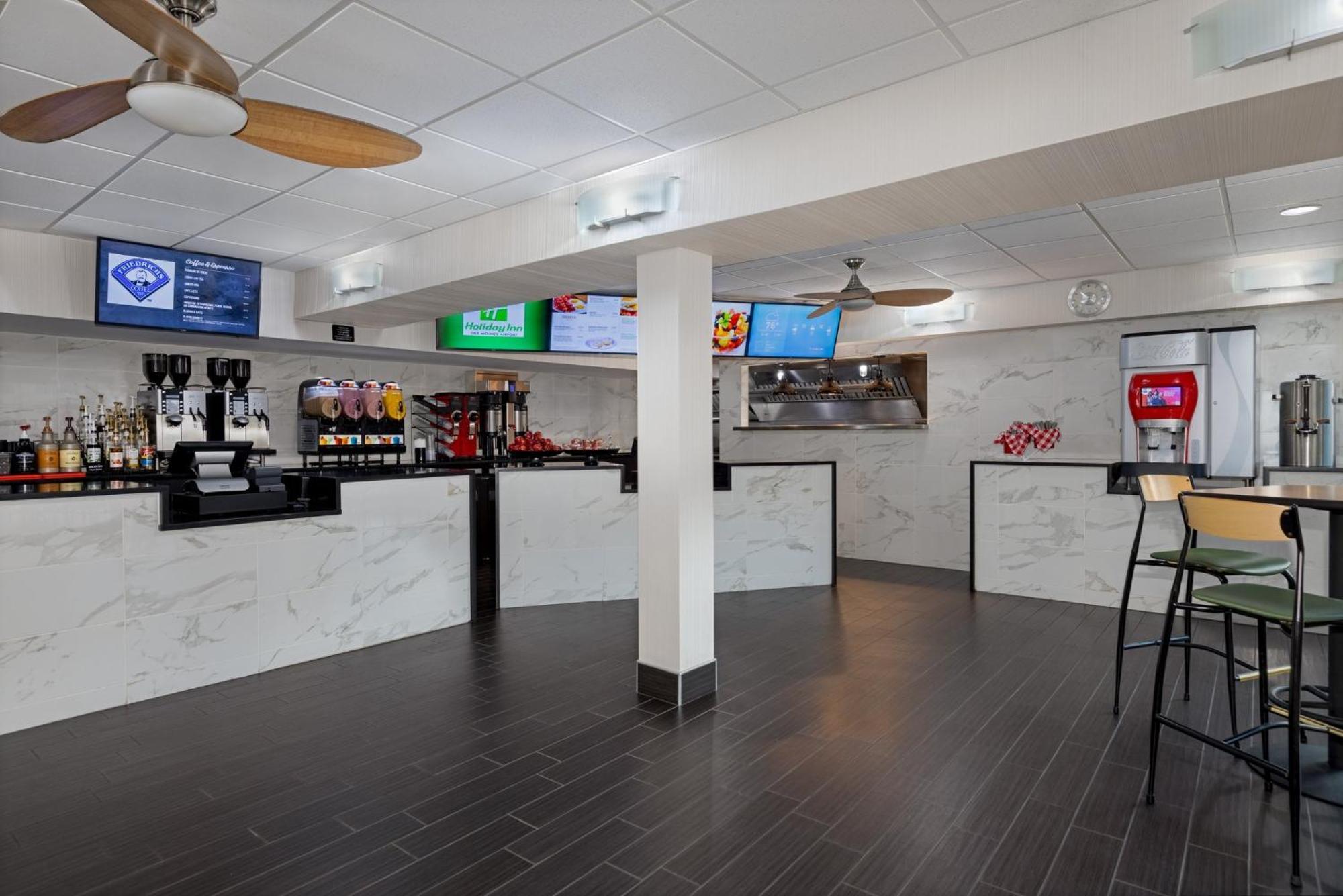 Holiday Inn Des Moines-Airport Conf Center By Ihg Eksteriør bilde
