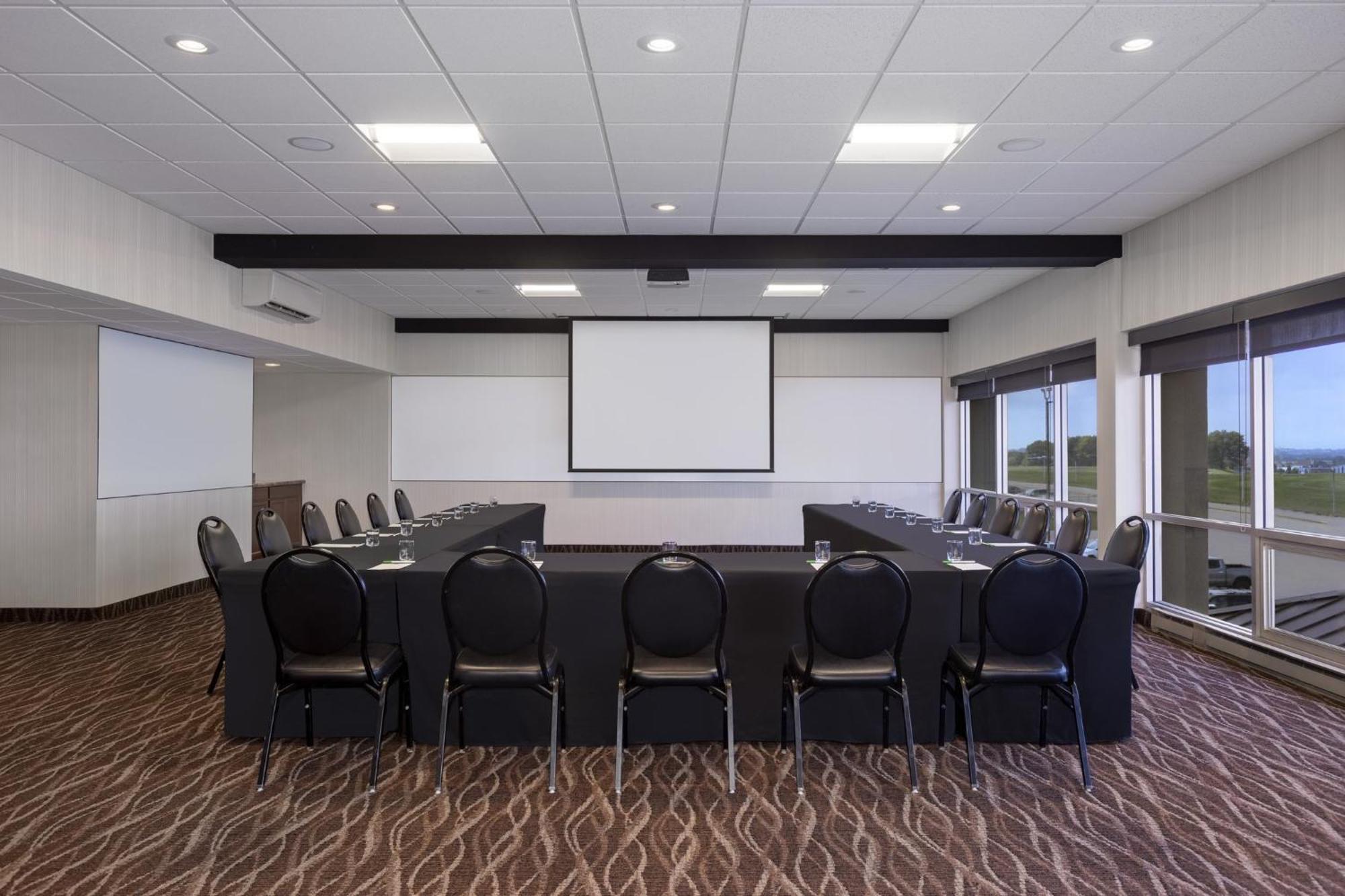 Holiday Inn Des Moines-Airport Conf Center By Ihg Eksteriør bilde