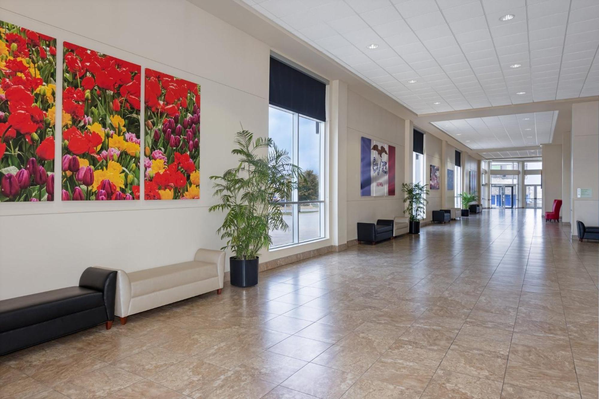 Holiday Inn Des Moines-Airport Conf Center By Ihg Eksteriør bilde